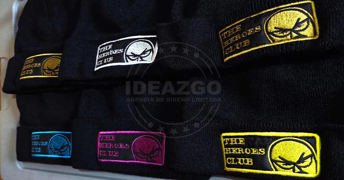 gorros bordados para emprendedores de la comuna de Purén