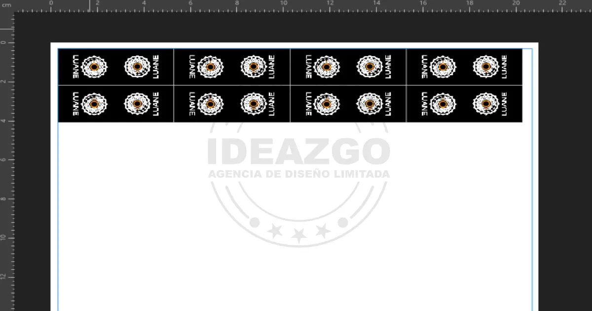 Etiquetas a medida del producto donde irán cosidas